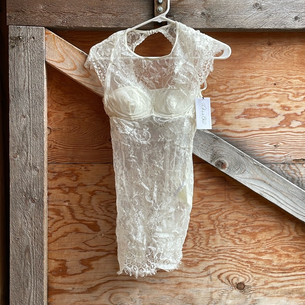 Creamy Lace Lingerie